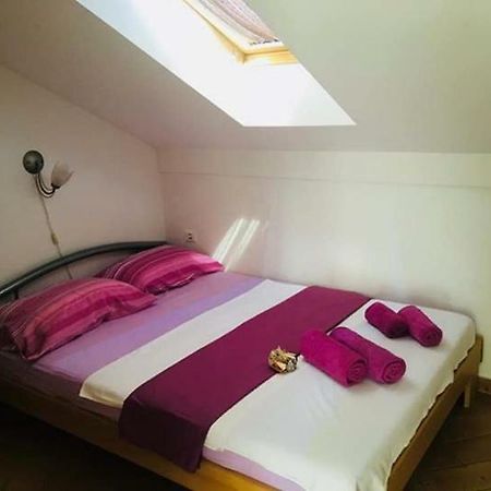 Apartmani Djura Selce Buitenkant foto