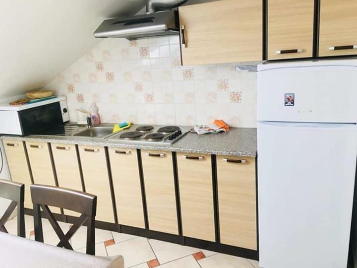 Apartmani Djura Selce Buitenkant foto